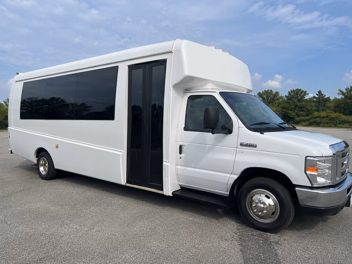 18 Passenger Party Bus Exterior
