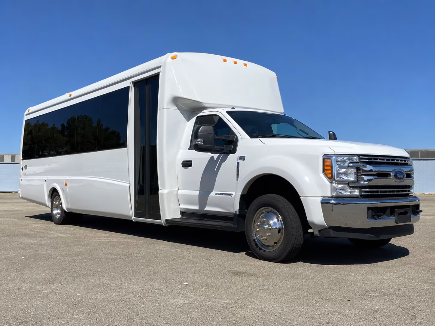 Hayward Airport Shuttle & Transportation party bus exterior