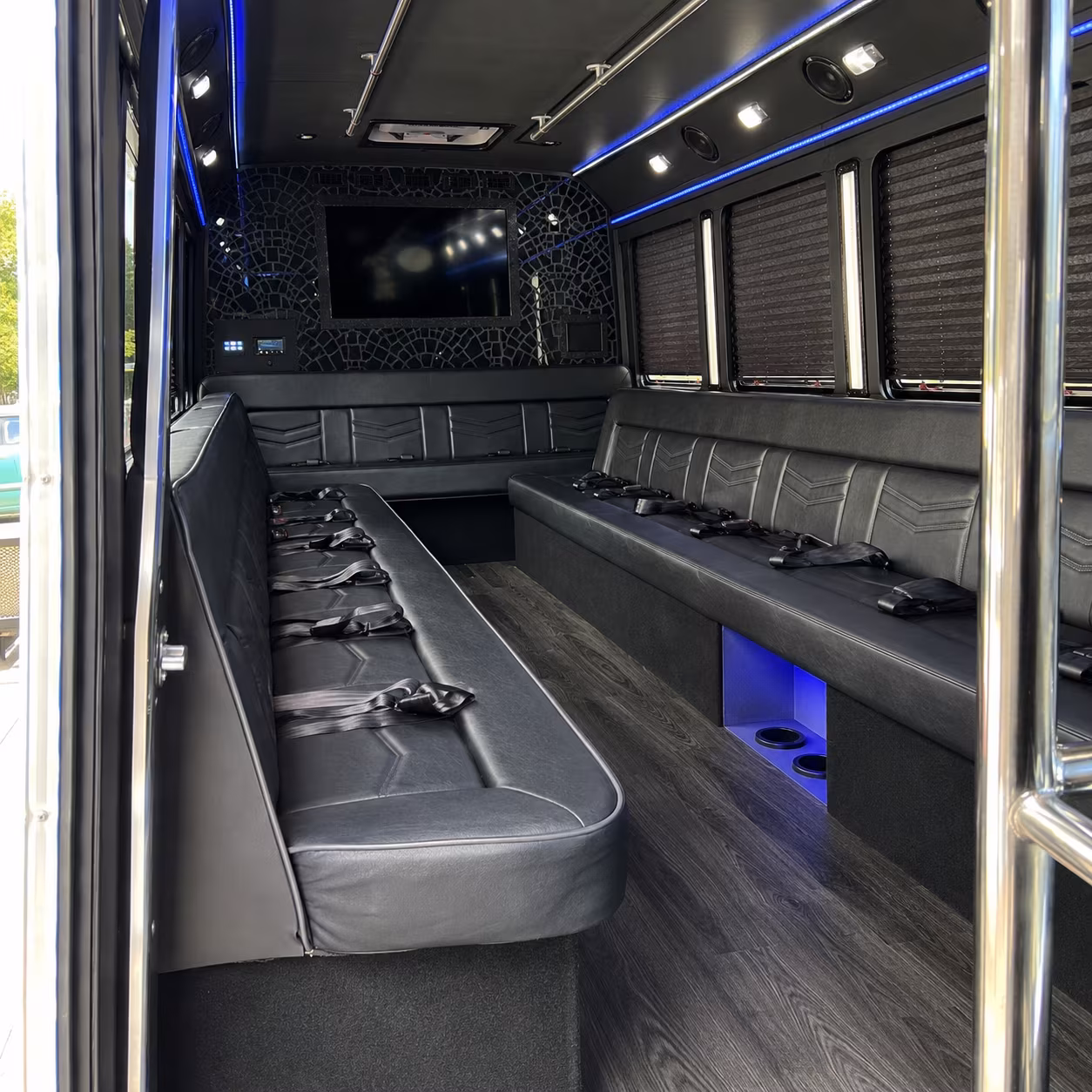 Hayward Birthday, Sweet 16, & Quinceañera Party Bus Rentals