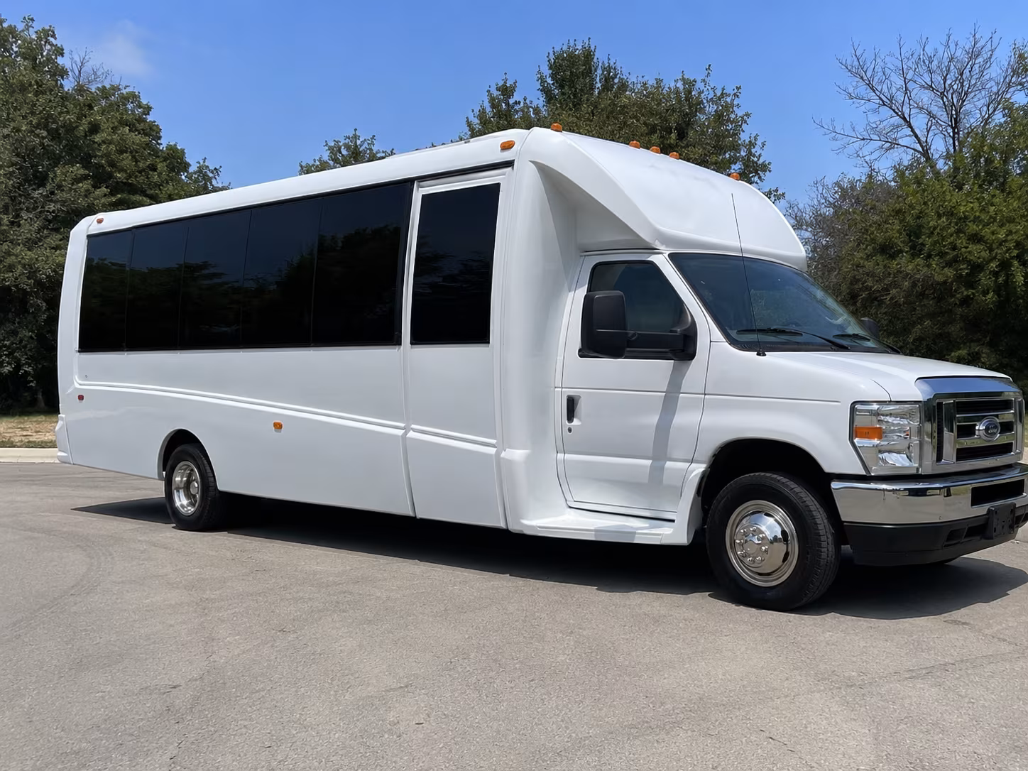 Redwood City Homecoming & Prom Party Bus Rentals