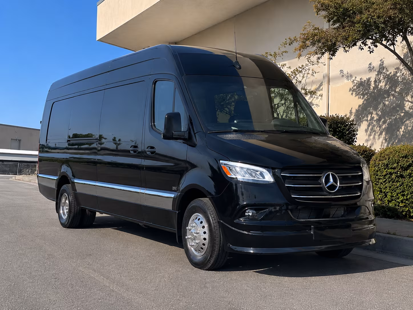 14 Passenger Sprinter Limo Exterior